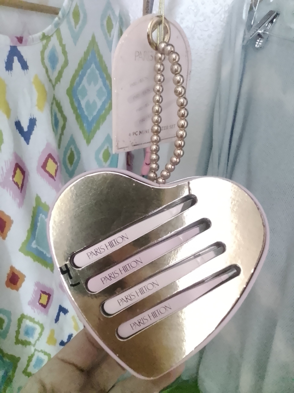 Paris Hilton Pink Tweezer Heart Shaped Box Set with Beaded Loop